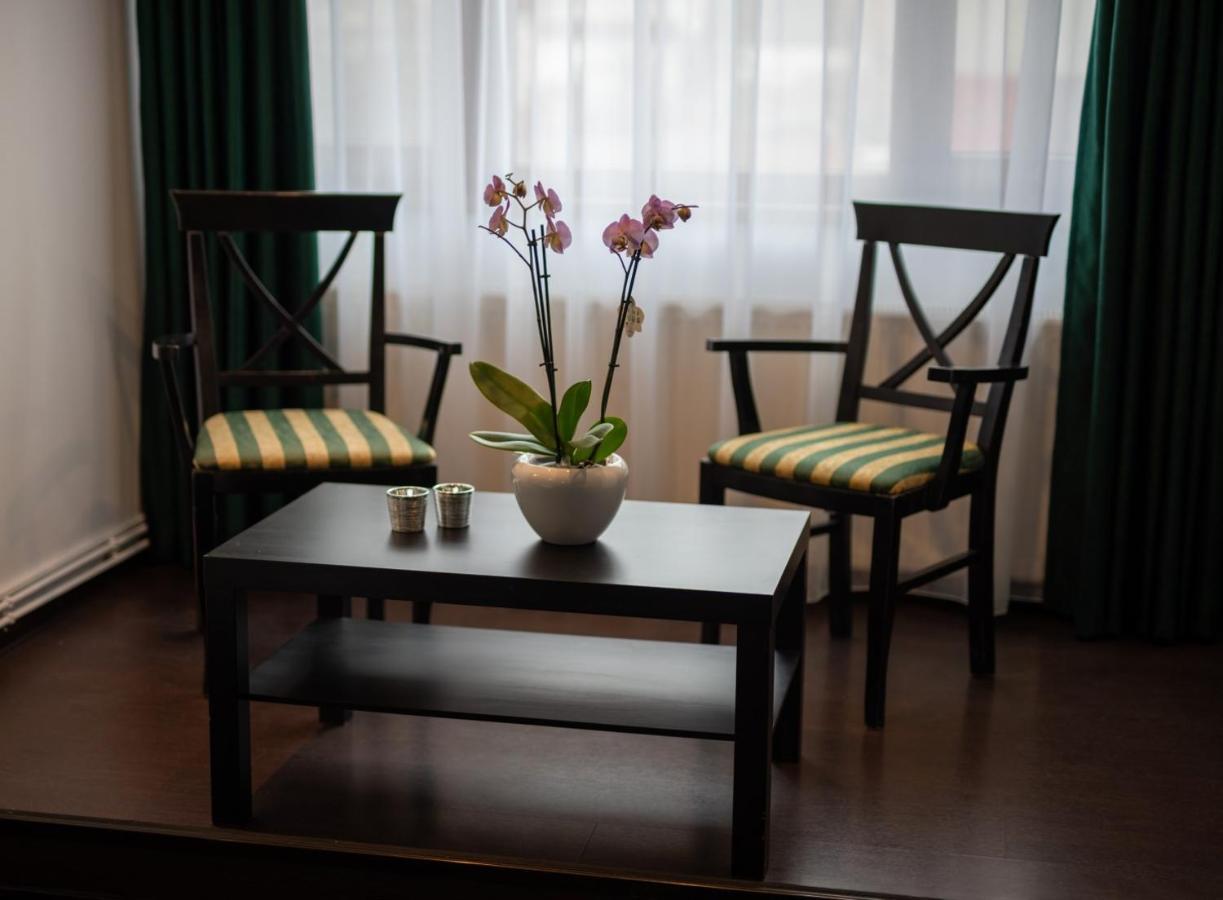 Escala Rooms Ghimbav Ngoại thất bức ảnh