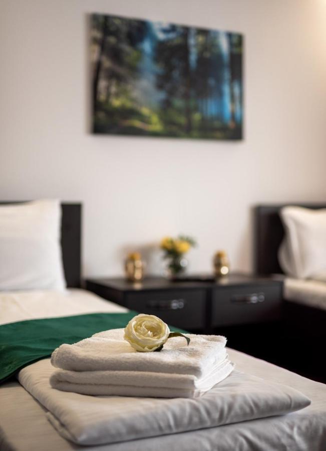 Escala Rooms Ghimbav Ngoại thất bức ảnh