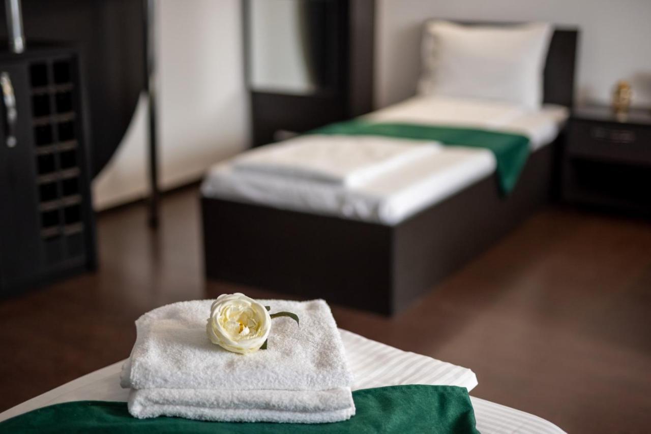 Escala Rooms Ghimbav Ngoại thất bức ảnh