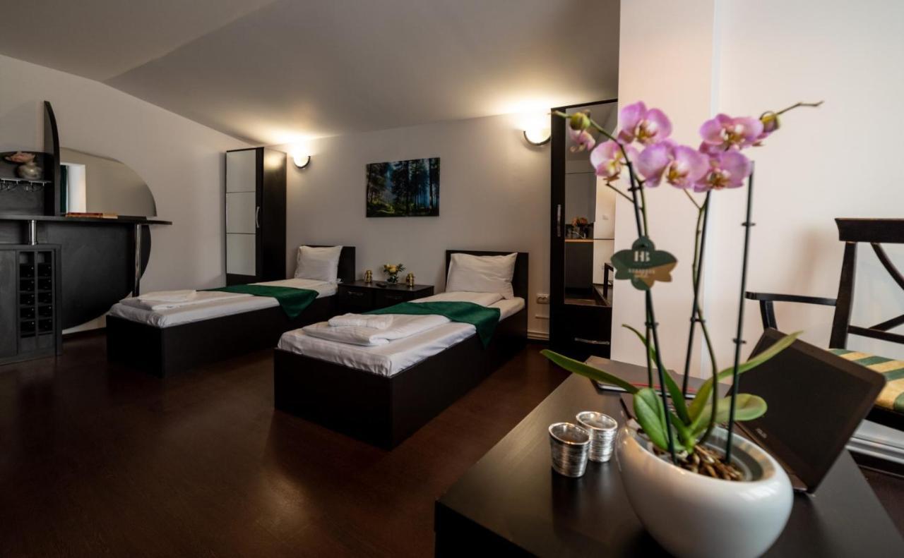 Escala Rooms Ghimbav Ngoại thất bức ảnh