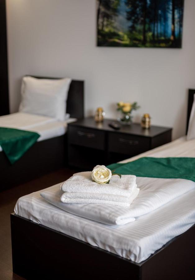 Escala Rooms Ghimbav Ngoại thất bức ảnh