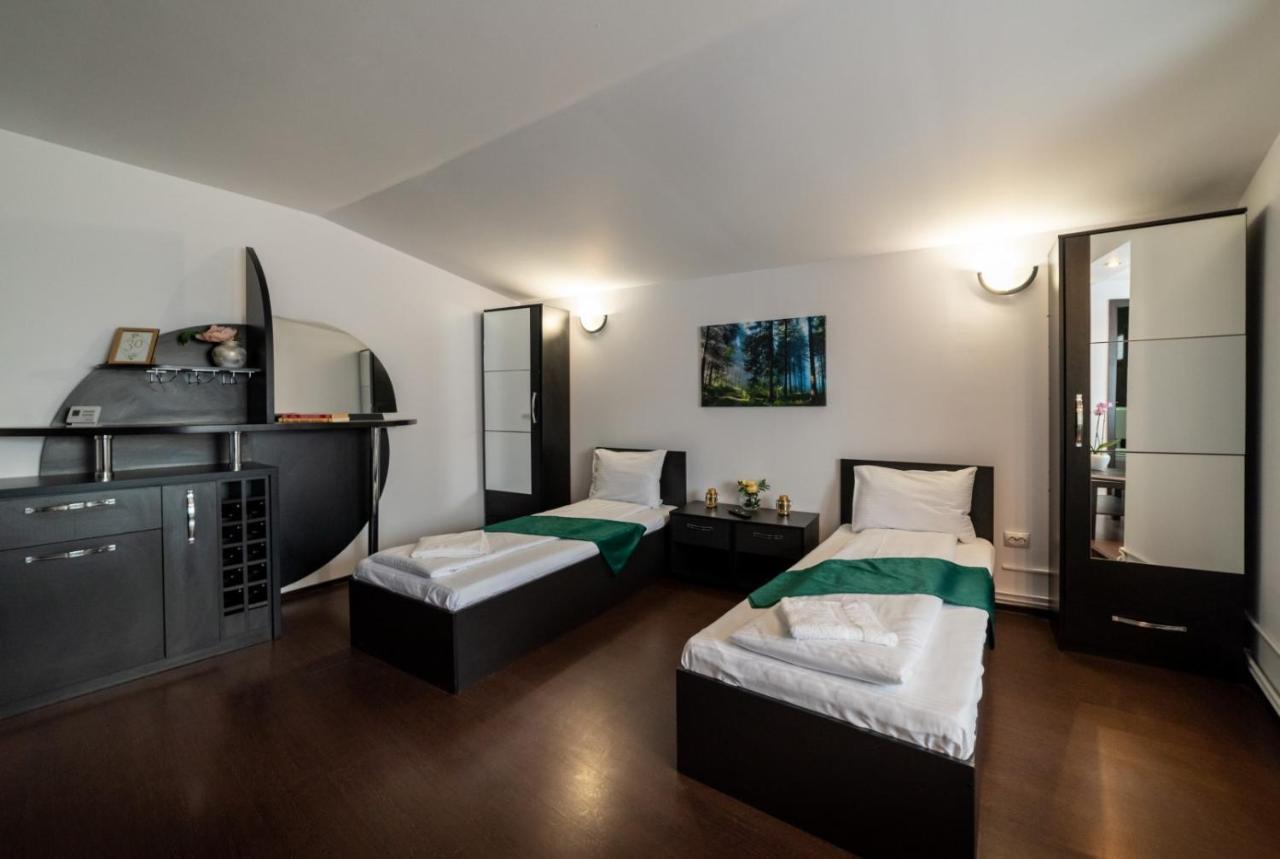 Escala Rooms Ghimbav Ngoại thất bức ảnh