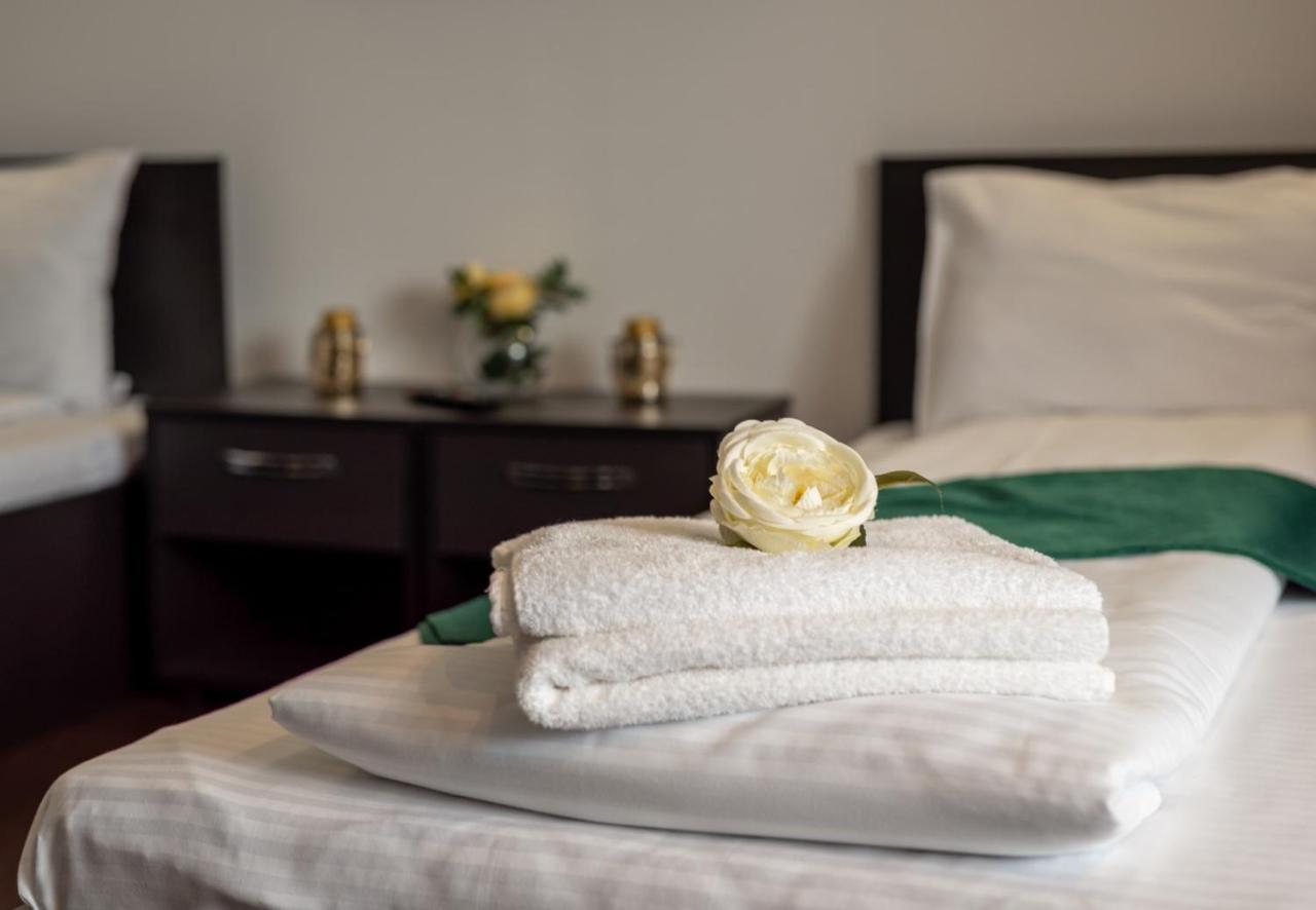 Escala Rooms Ghimbav Ngoại thất bức ảnh