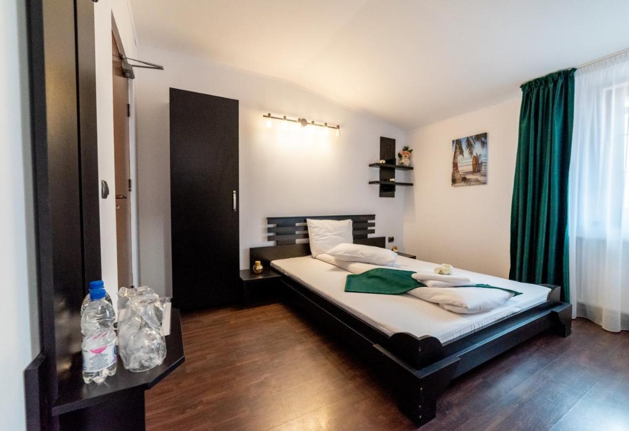 Escala Rooms Ghimbav Ngoại thất bức ảnh