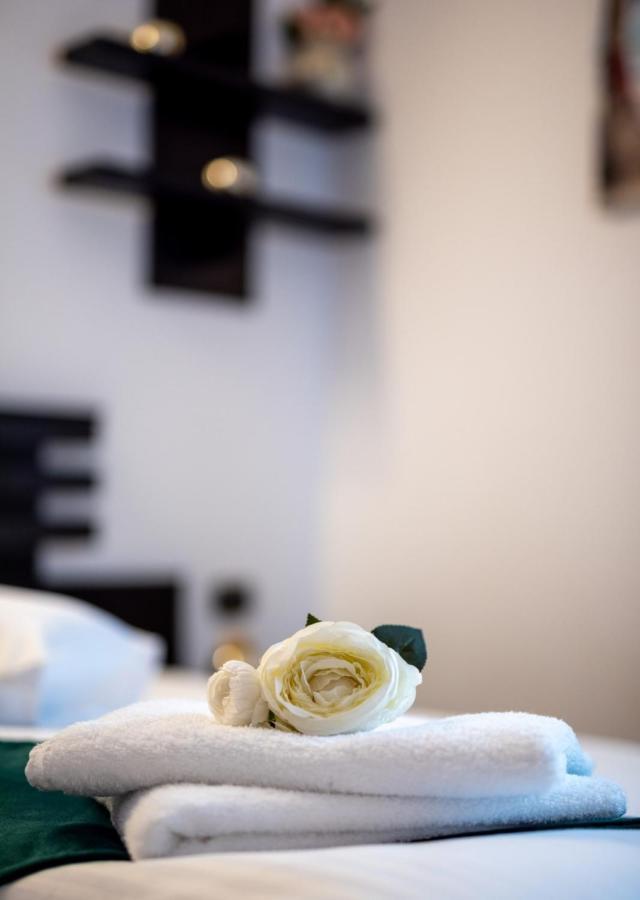 Escala Rooms Ghimbav Ngoại thất bức ảnh