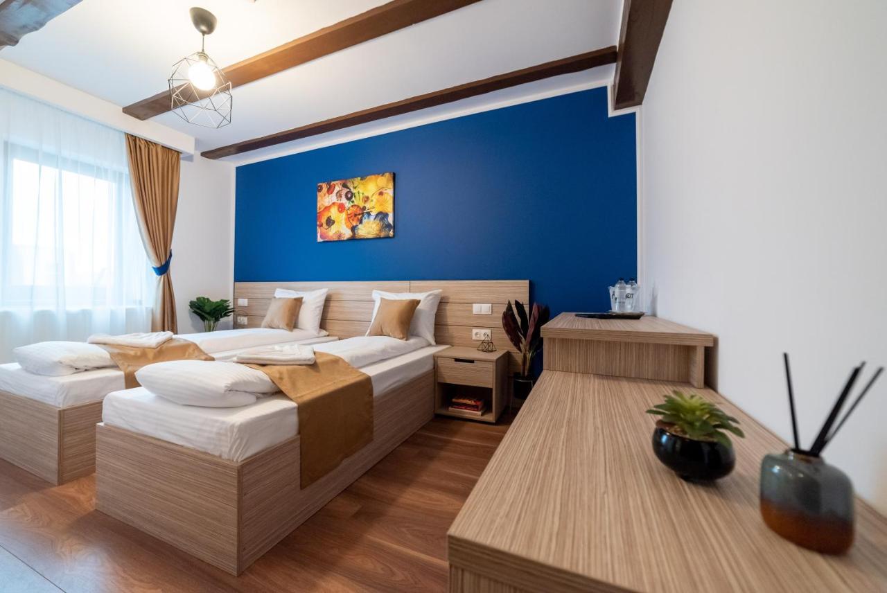 Escala Rooms Ghimbav Ngoại thất bức ảnh