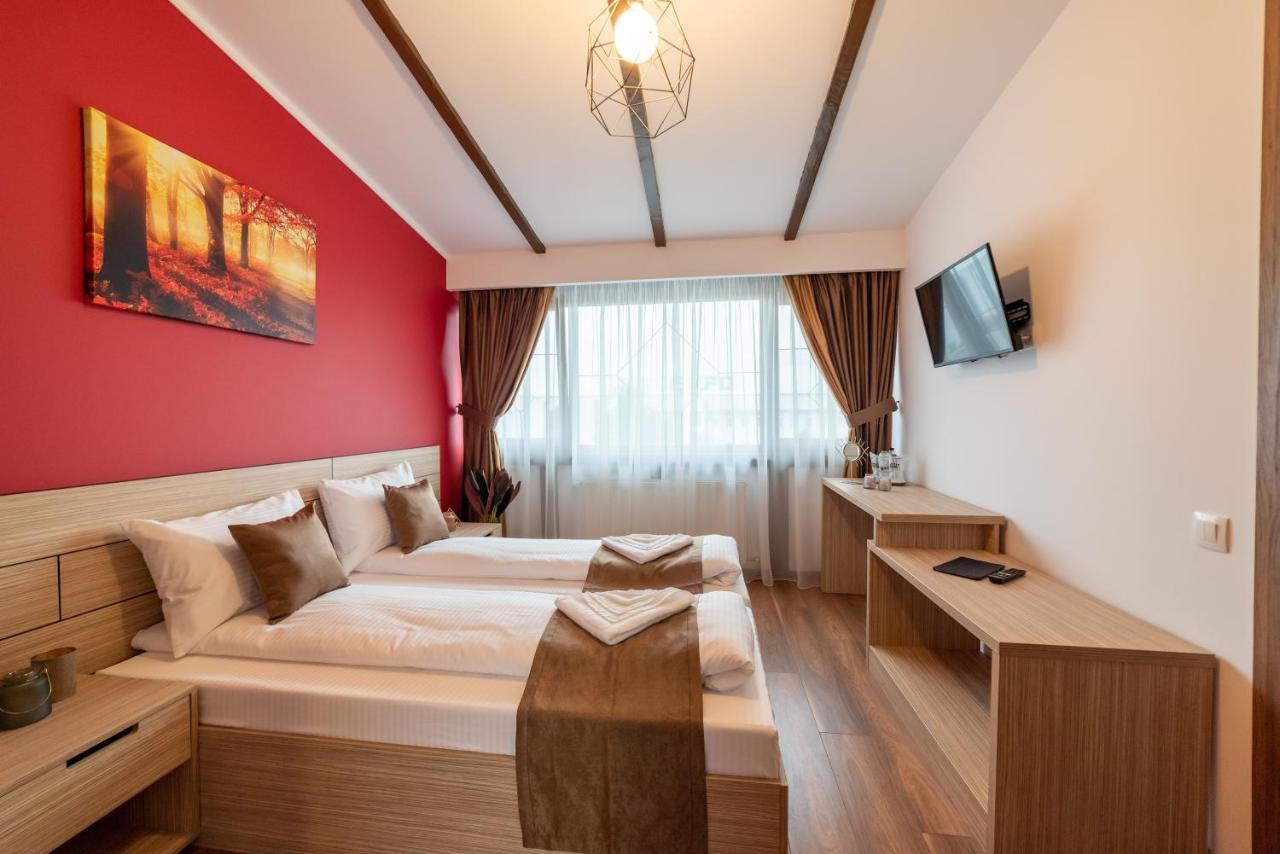 Escala Rooms Ghimbav Ngoại thất bức ảnh
