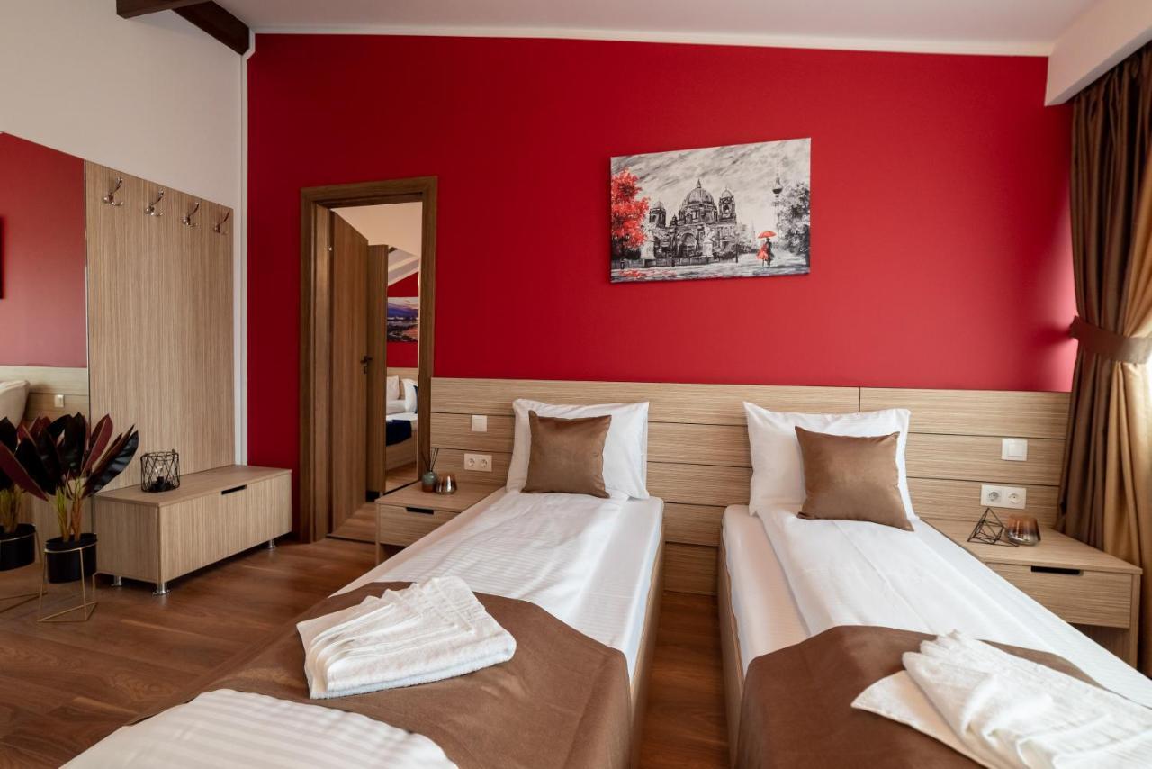 Escala Rooms Ghimbav Ngoại thất bức ảnh
